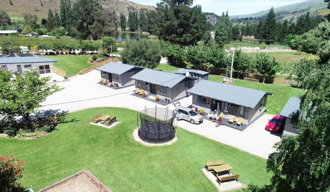 Roxburgh Clutha Gold Top 10 Holiday Park Exterior photo